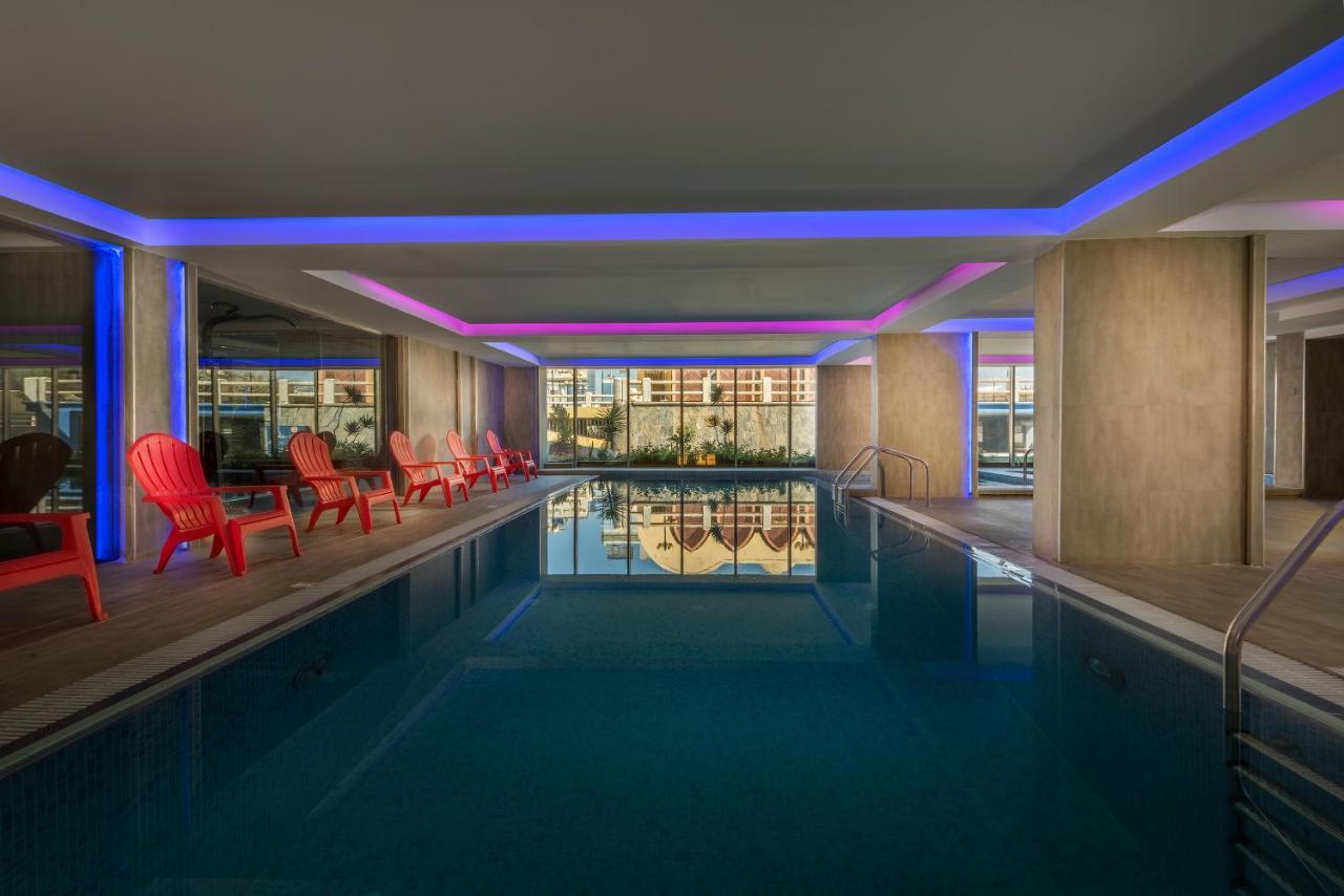 Blue Inn Boutique Abha Dış mekan fotoğraf The pool at the hotel