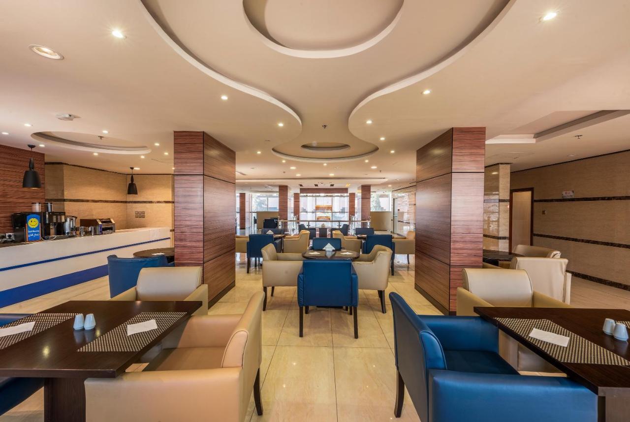 Blue Inn Boutique Abha Dış mekan fotoğraf The lounge at Kilimanjaro International Airport