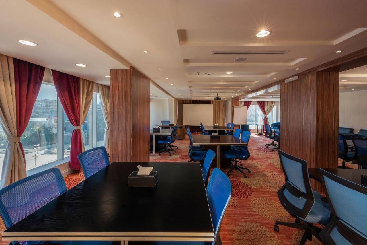 Blue Inn Boutique Abha Dış mekan fotoğraf Library