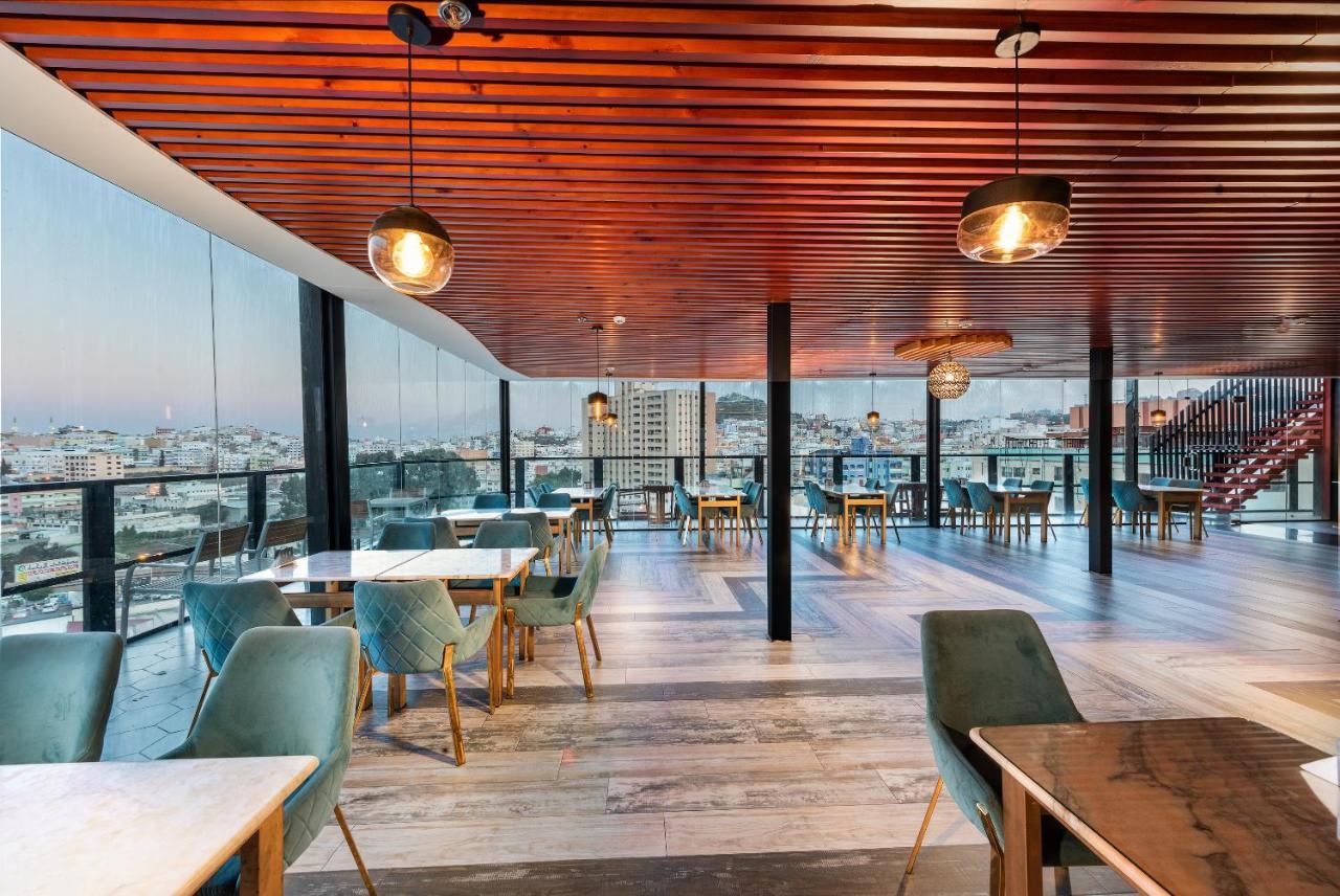Blue Inn Boutique Abha Dış mekan fotoğraf The Sky Bar